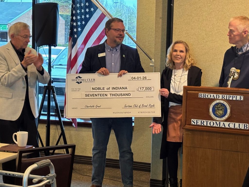 Sertoma presents grant to Noble